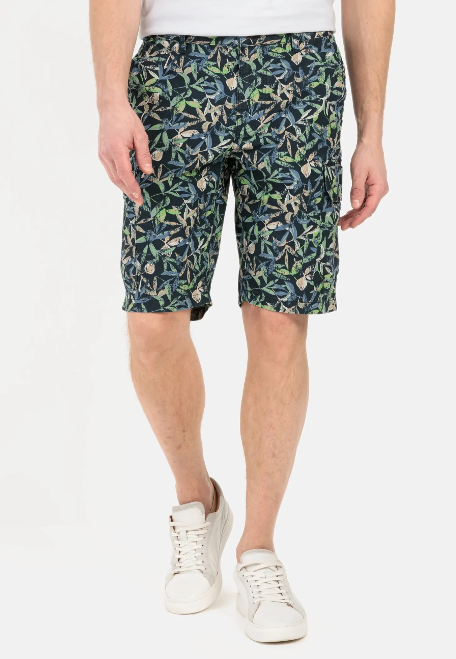Cargo Shorts mit Allover-Print