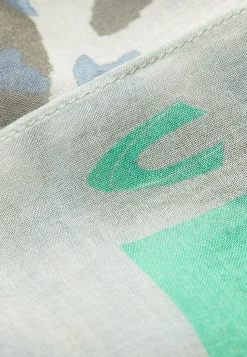 Gemusterter Schal aus einer Baumwollmischung