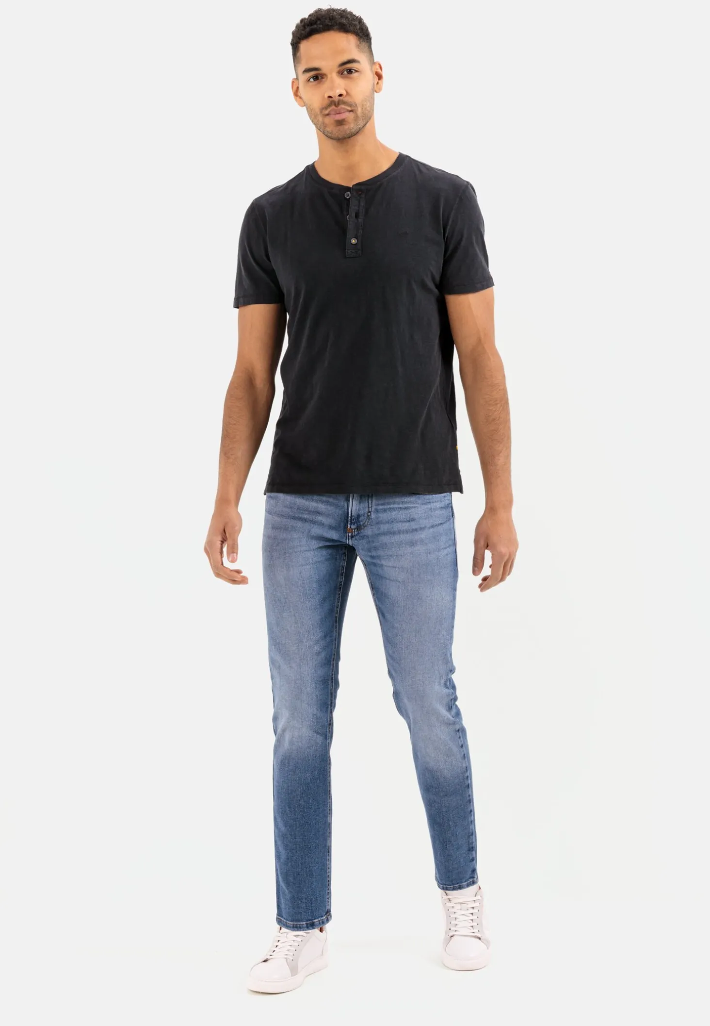 Henley Shirt mit kurzem Arm aus reiner Baumwolle