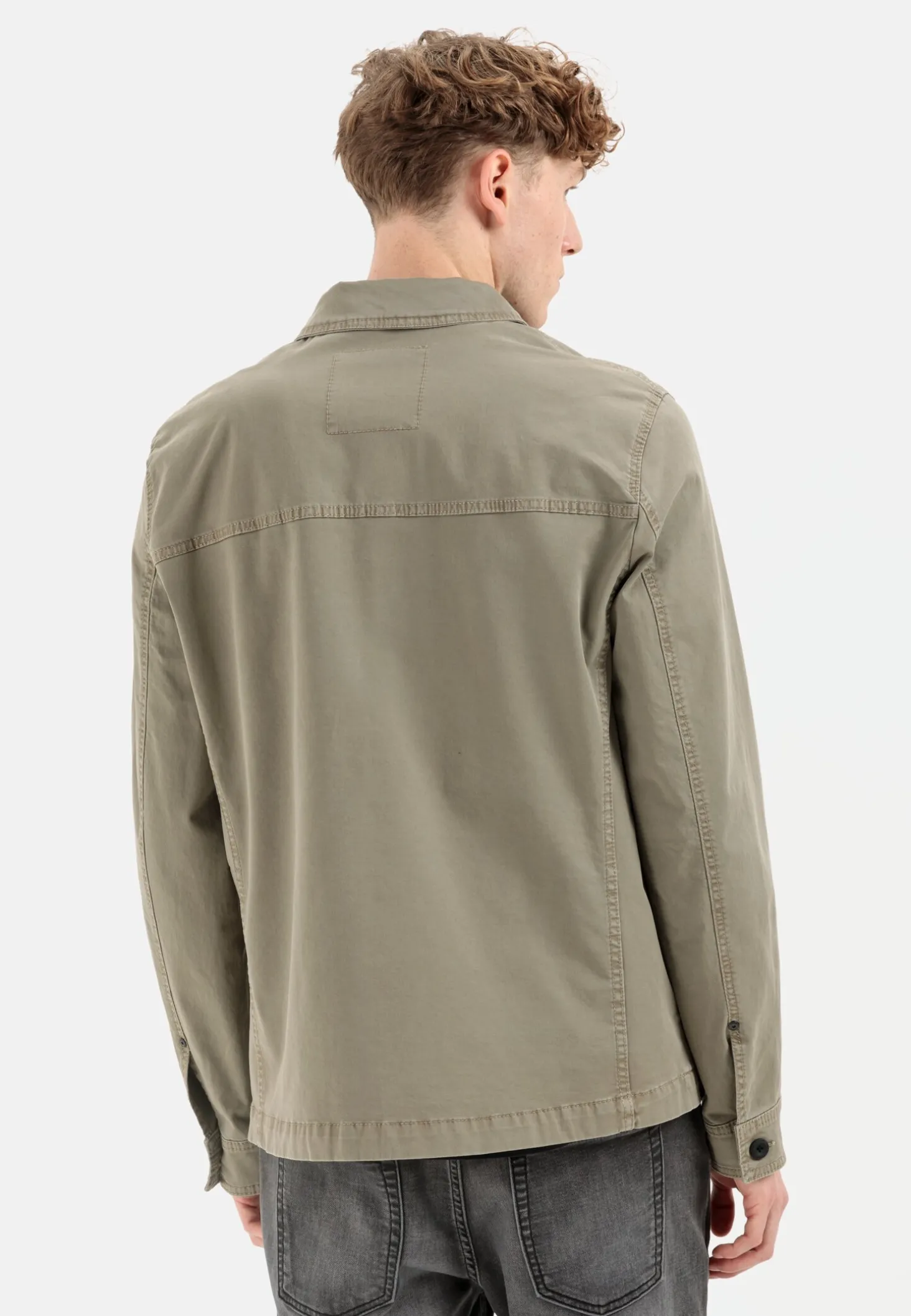 Indoorjacke im Regular Fit