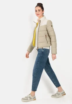 Kurze Pufferjacke aus recyceltem Polyester