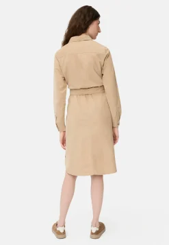 Langarmkleid mit Taillengürtel