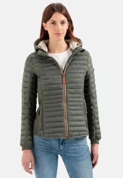 Leicht wattierte Steppjacke aus recyeltem Polyamid