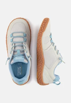 Leichter Sneaker mit griffiger Sohle