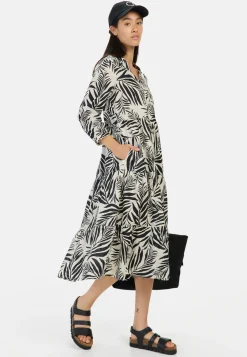 Mittellanges Sommerkleid mit Allover-Print