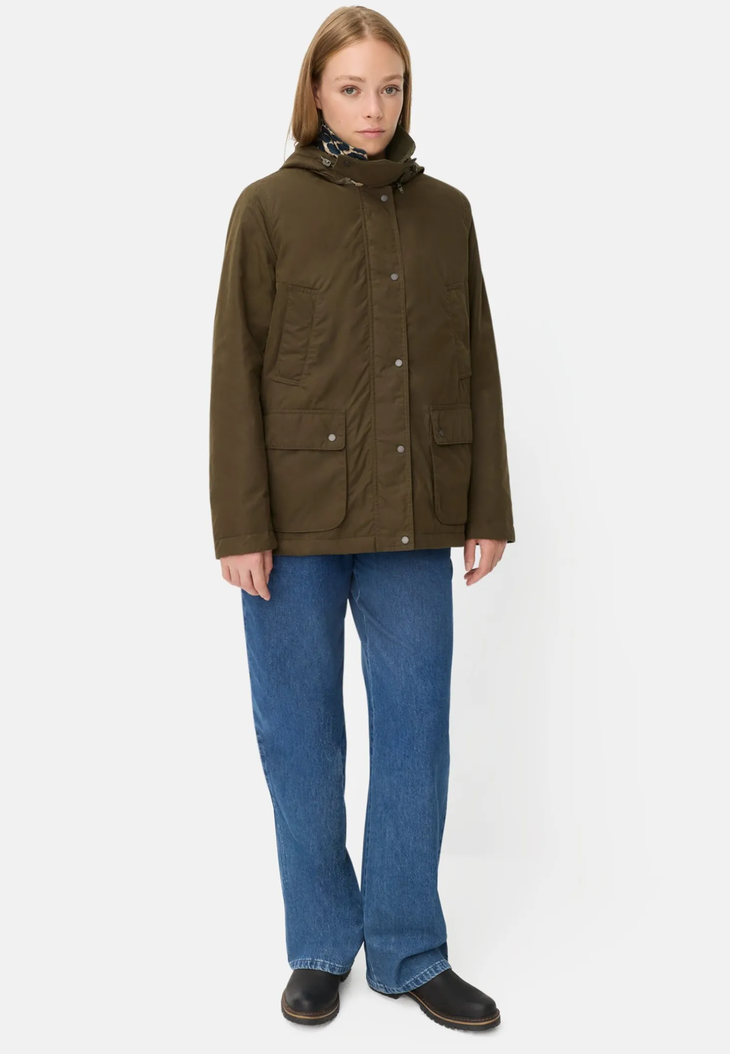 Outdoor Jacke mit abnehmbarer Kapuze und Kordkragen