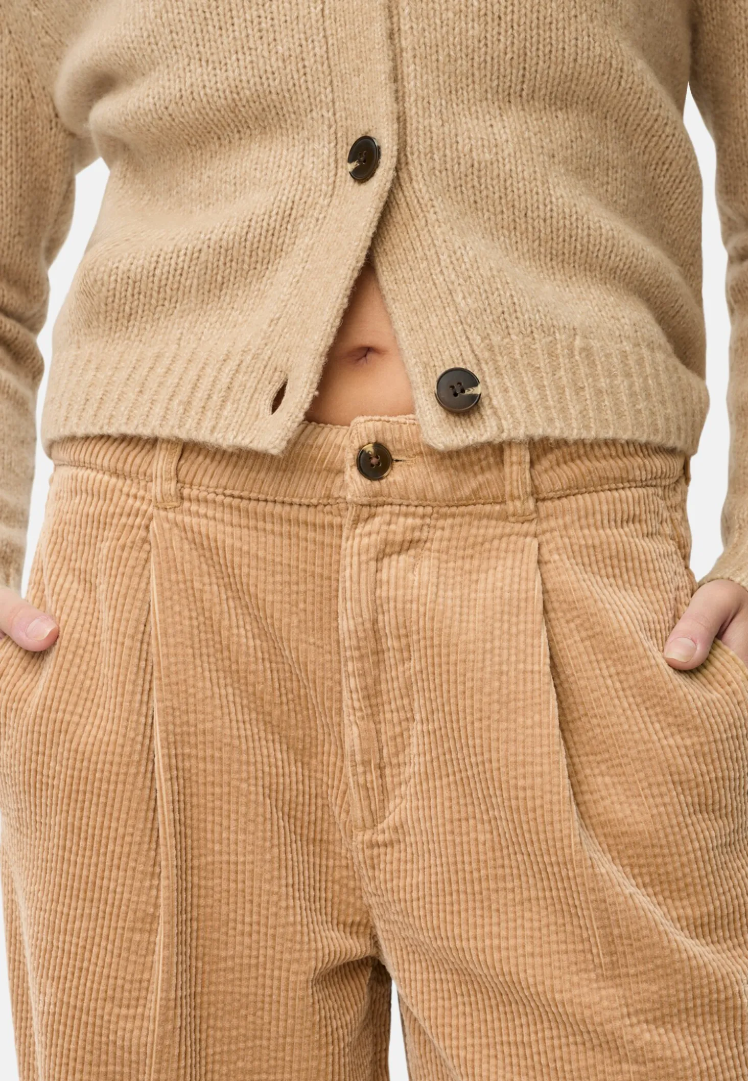 Relaxed Fit Chino Hose aus Baumwolle