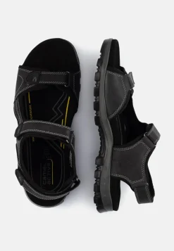 Sandalen aus perforiertem Leder