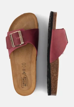 Sandalen mit Metallschnalle