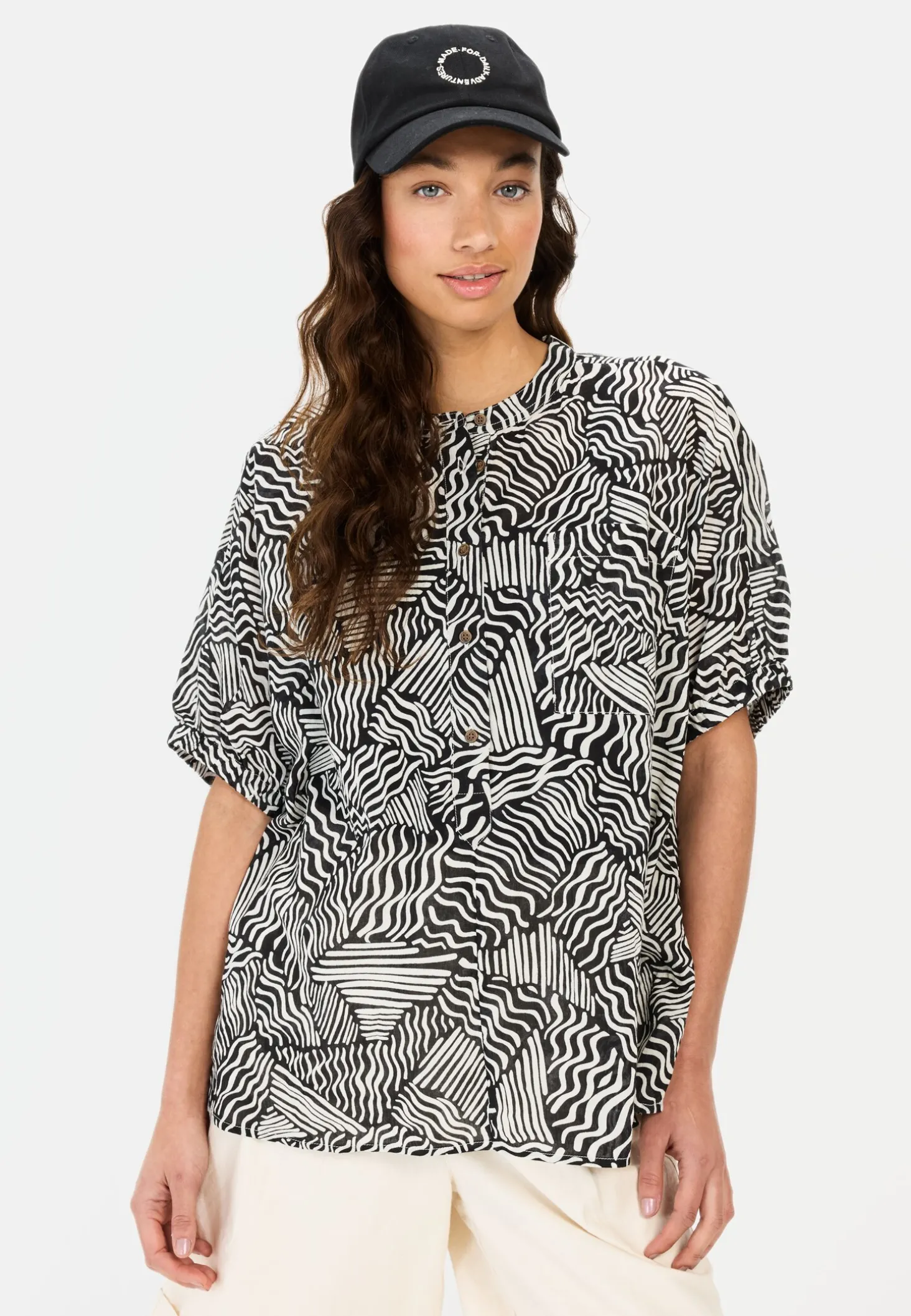 Schlupfbluse mit Allover Print