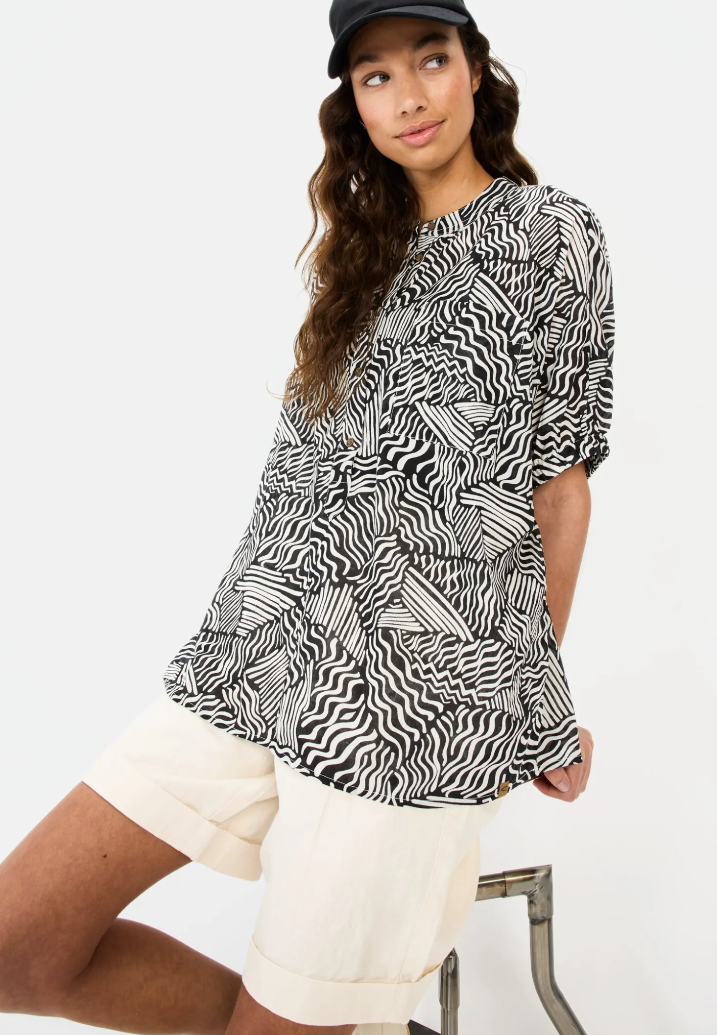 Schlupfbluse mit Allover Print