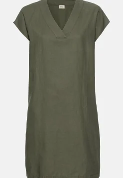Schlupfkleid im sommerlichen Leinenmix