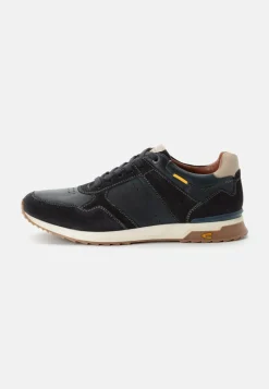 Schnürschuhe aus Leder