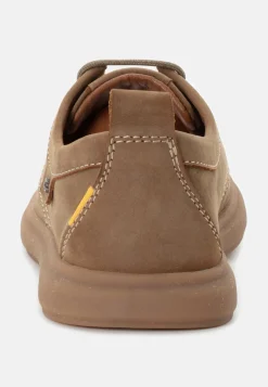 Schnürschuhe aus Leder