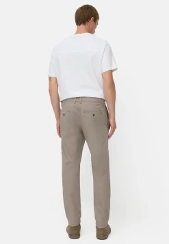Slim Fit Chino