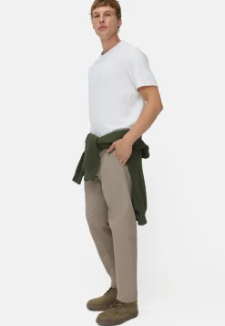 Slim Fit Chino