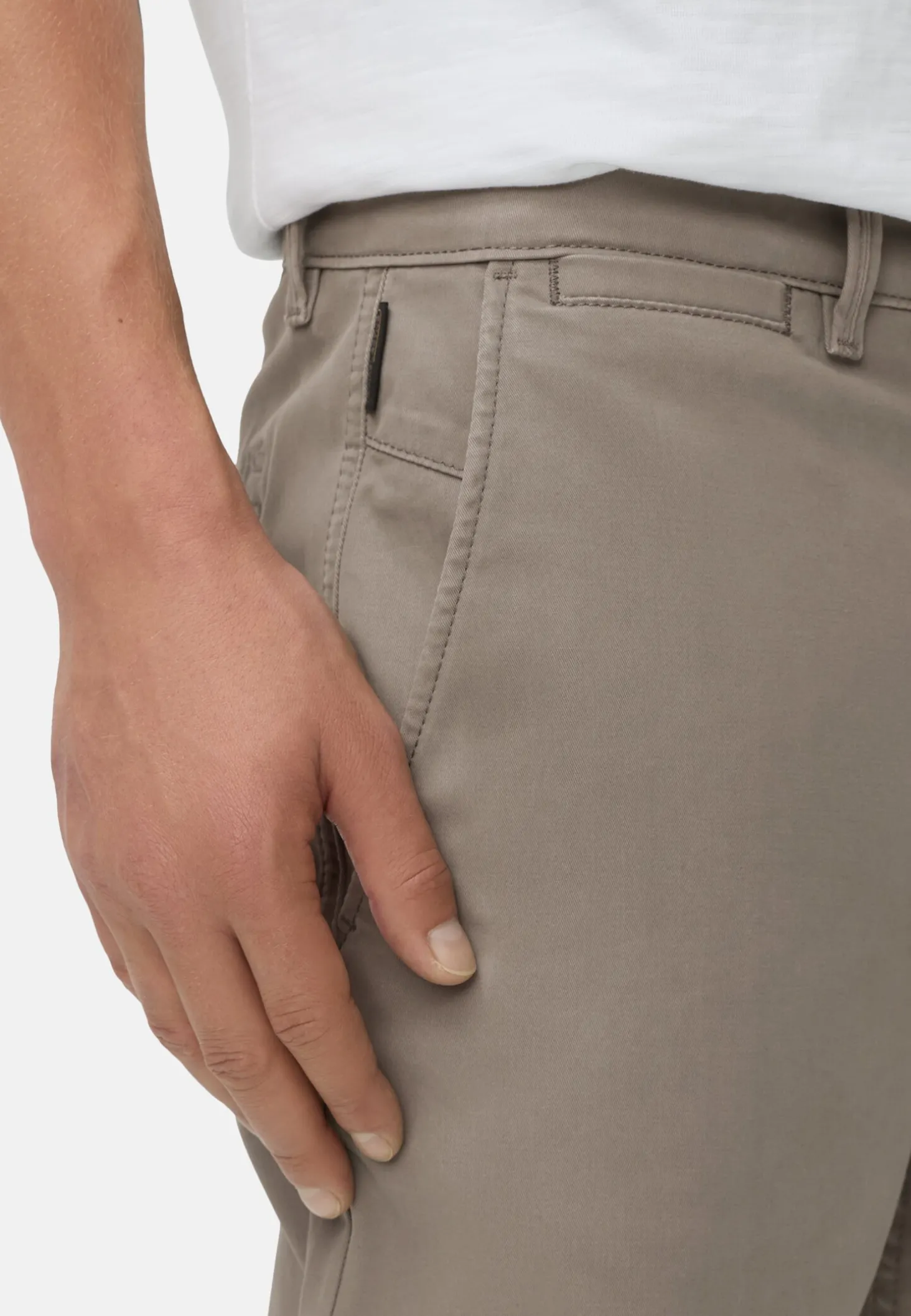 Slim Fit Chino