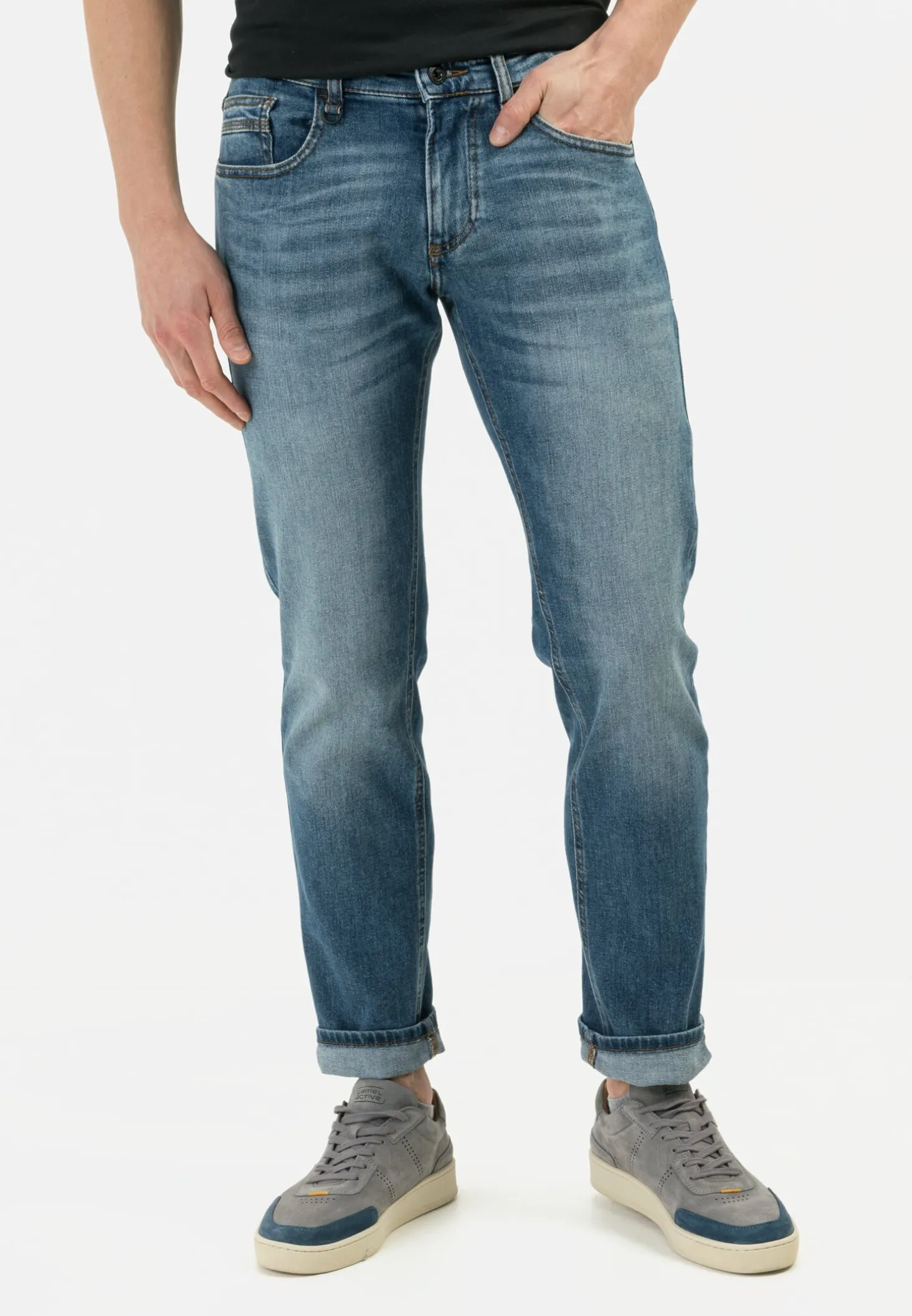 Slim Fit 5-Pocket Jeans