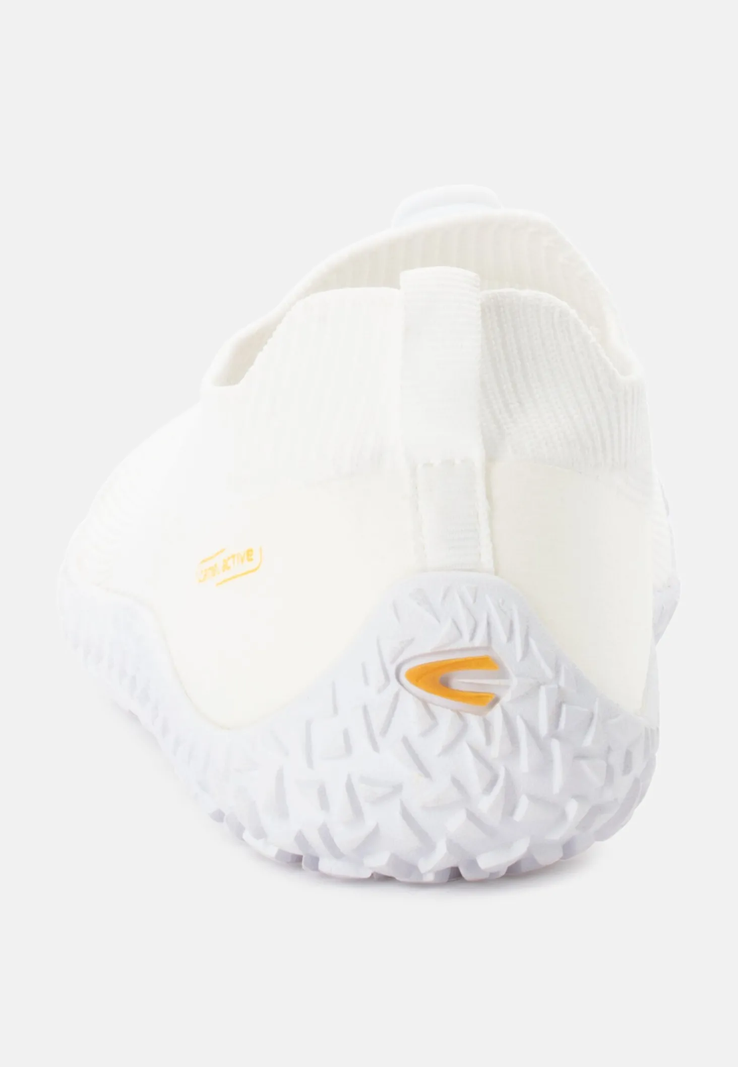 Sneaker aus einem Textilmix