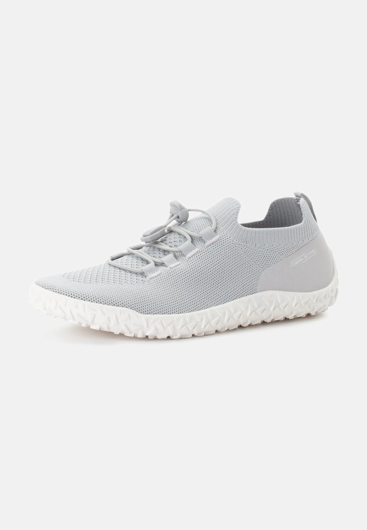 Sneaker aus einem Textilmix