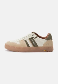 Sneaker aus Leder