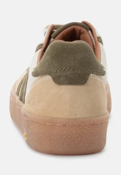 Sneaker aus Leder