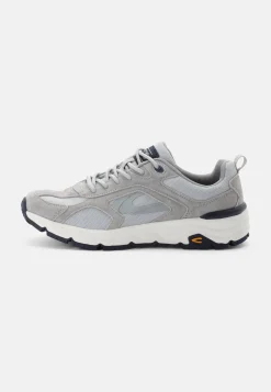 Sneaker aus Nubukleder