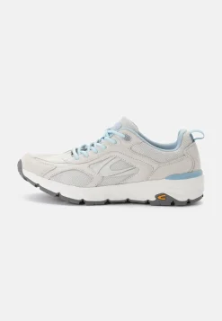 Sneaker aus Nubukleder