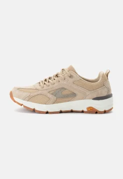 Sneaker aus Nubukleder