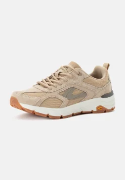 Sneaker aus Nubukleder
