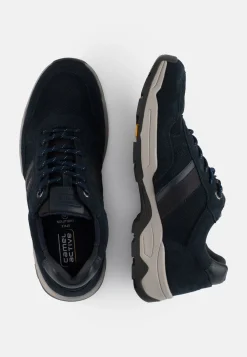 Sneaker mit griffiger Laufsohle