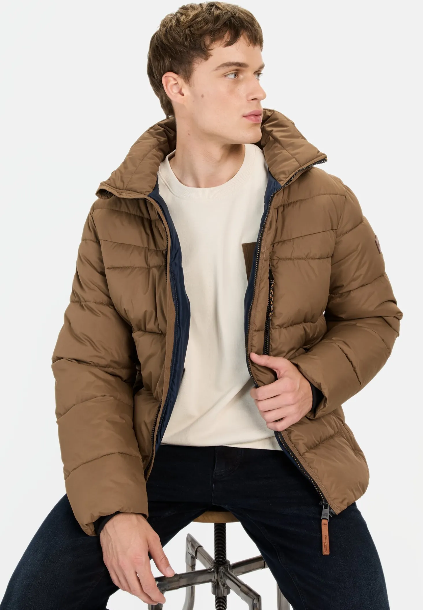 Steppblouson mit abnehmbarer Kapuze