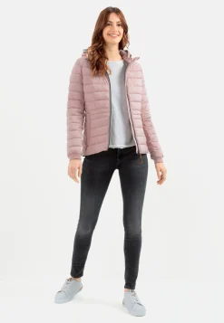 Steppjacke mit abnehmbarer Kapuze