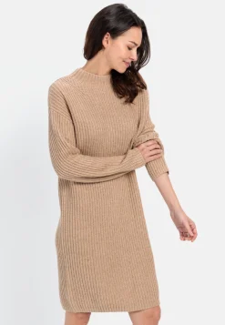 Strickkleid mit Stehkragen
