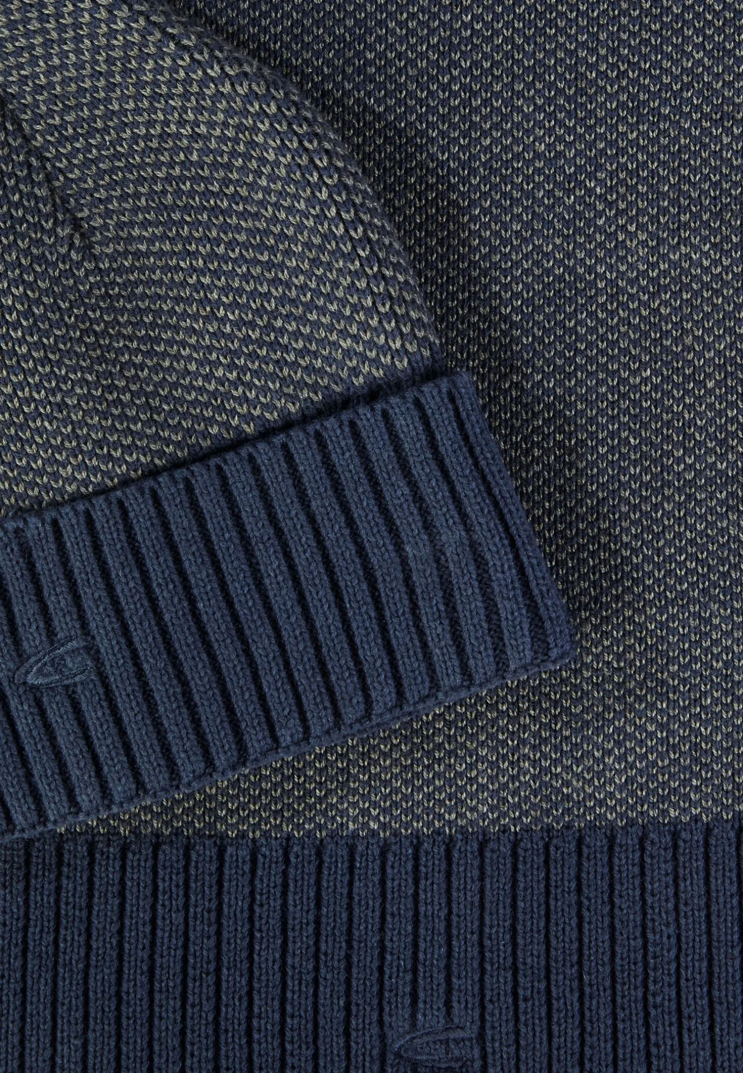 Strickmütze und Schal in camel active Geschenkbox
