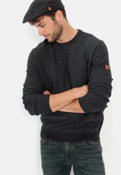 Strickpullover aus einem Baumwollmix