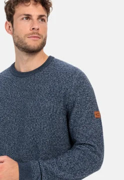 Strickpullover aus einem Baumwollmix