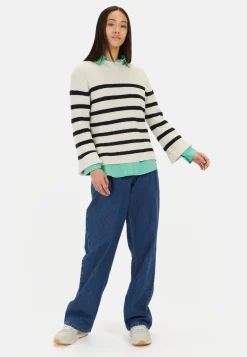 Strickpullover aus einem Baumwollmix