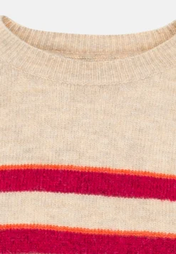Strickpullover im Streifenmuster