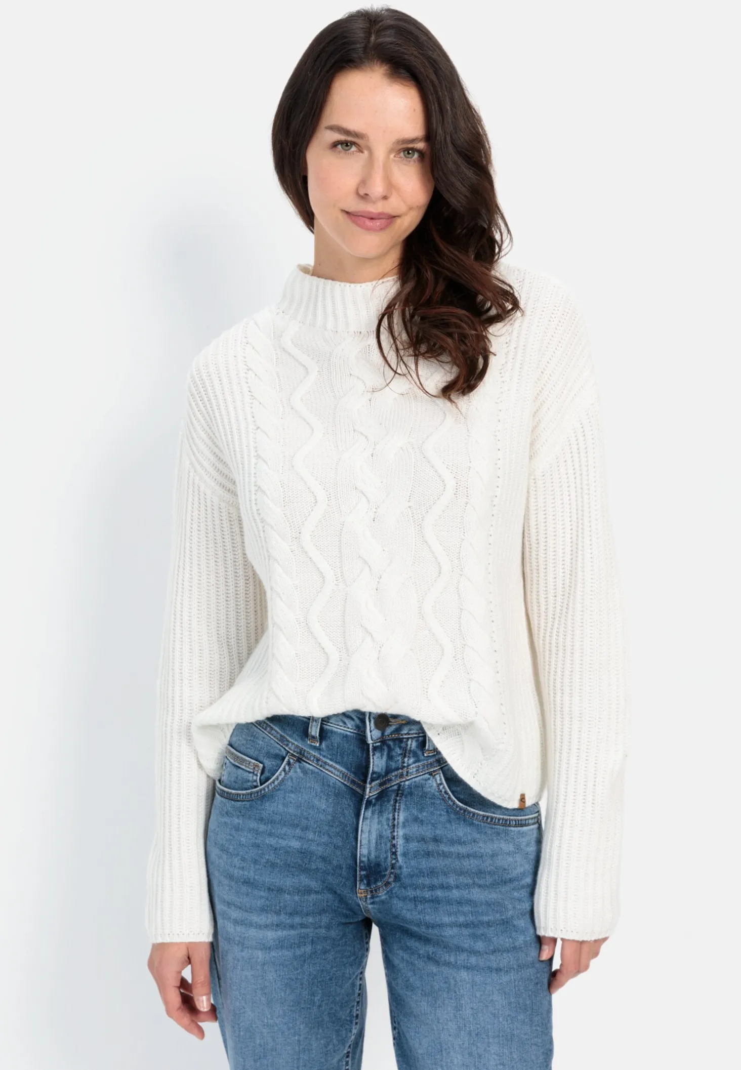 Strickpullover mit Zopfmuster
