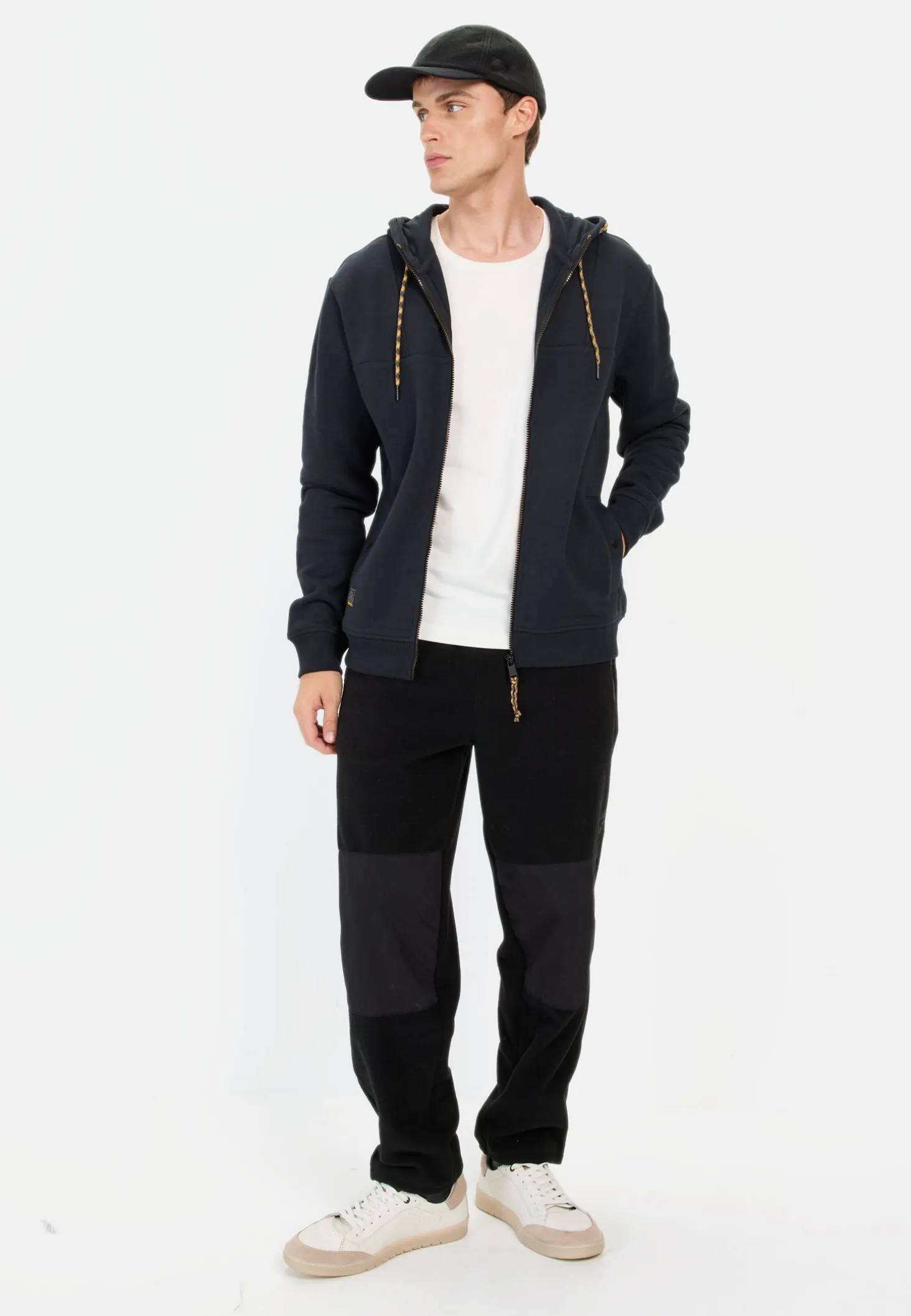 Sweatjacke aus einem Organic Cotton mix