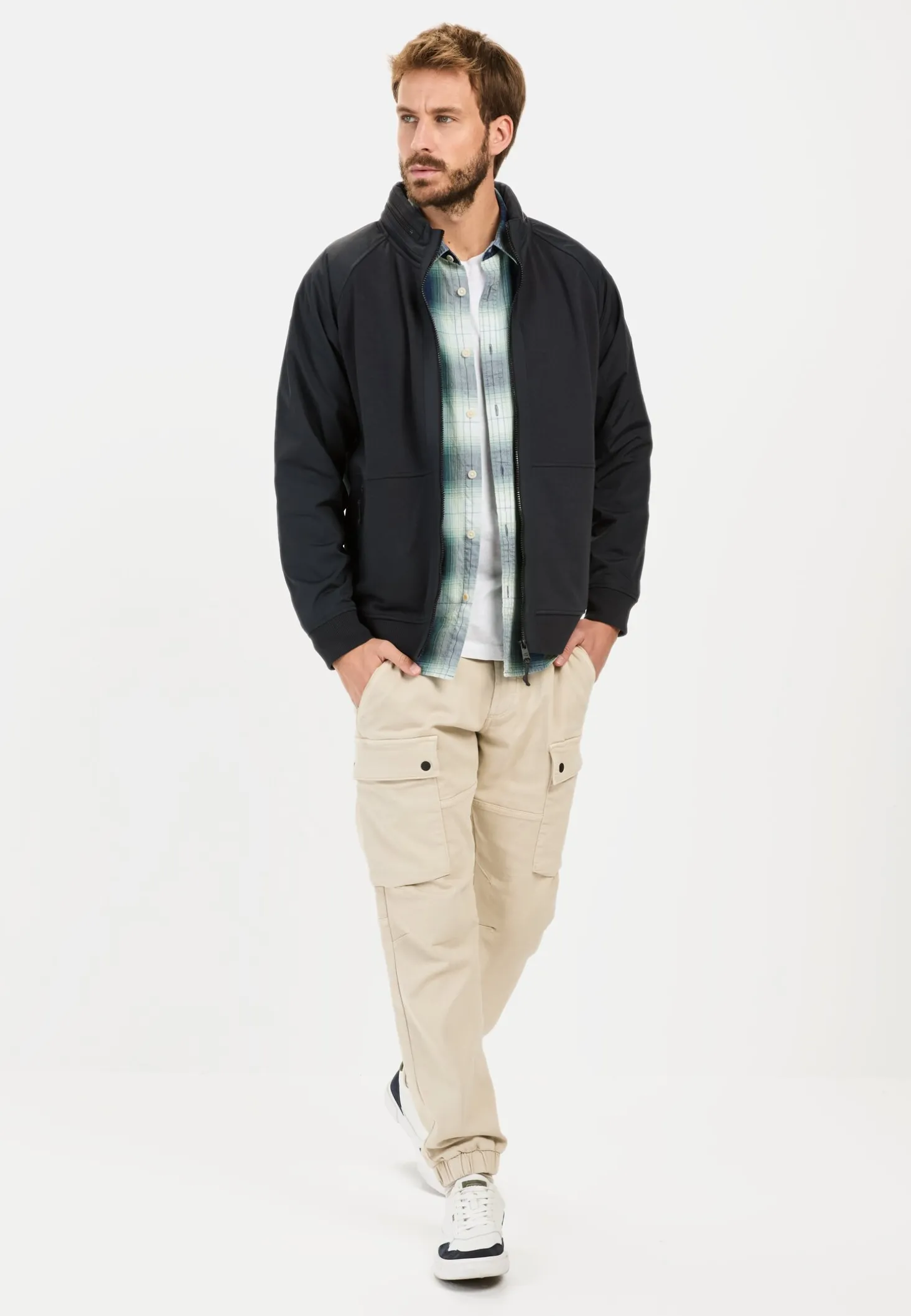 Sweatjacke mit einrollbarer Kapuze