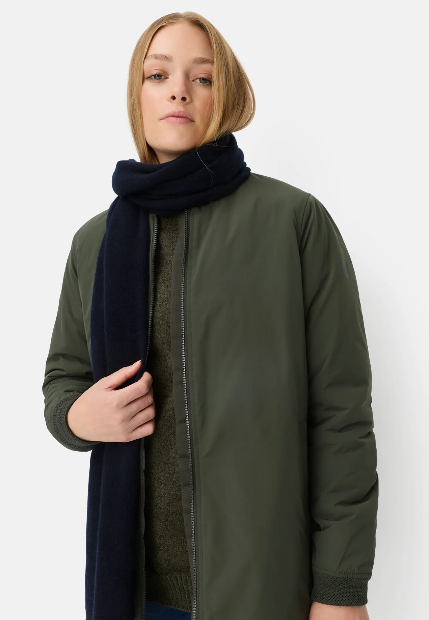 Wasserabweisender Mantel aus reinem Polyester